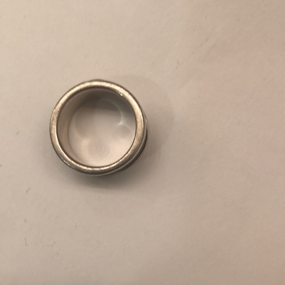 Beautiful Silver Ring. - image 2